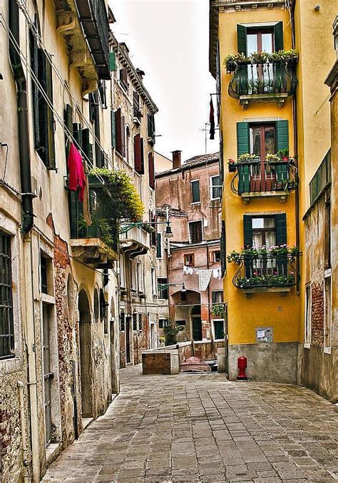 venice streets - Google Search | Italy vacation, Italy photography, Italy pictures