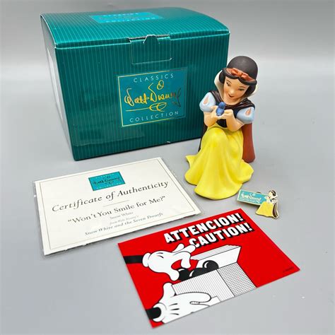 WDCC Disney Snow White Figurine Won't Smile for Me - Etsy