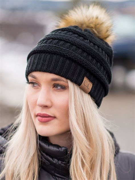 This knit beanie will be perfect to keep you warm during chilly winter days! | Winter hats, Cute ...