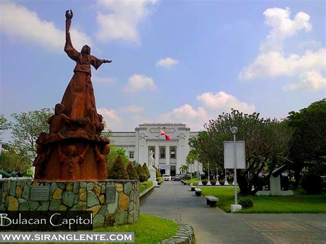 SIRANG LENTE | TRAVEL & HIKE: TRAVEL GUIDE: BULACAN PROVINCIAL CAPITOL