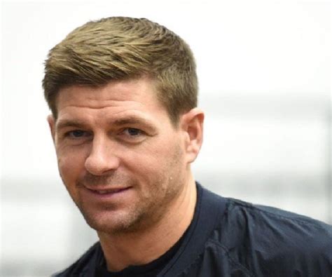 Steven Gerrard Biography - Facts, Childhood, Family Life & Achievements