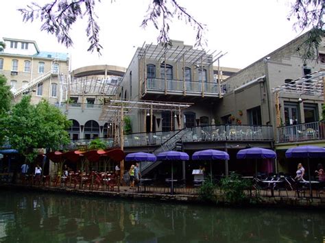 Riverwalk Restaurants | Kris Hankinson | Flickr