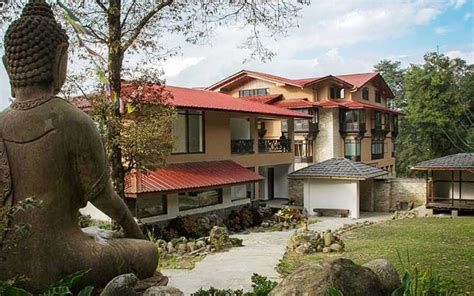 25 Best Honeymoon Hotels / Resorts in Sikkim @ 30% Off Price