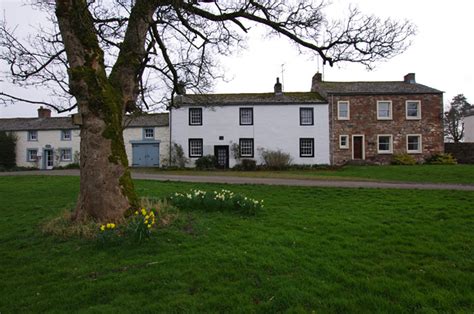 Cottages in Askham © Ian Taylor cc-by-sa/2.0 :: Geograph Britain and Ireland