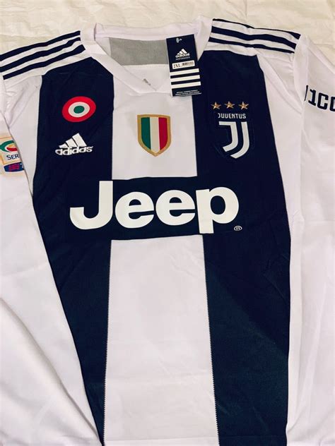 18/19 CR7 Juventus Long Sleeve on Mercari | Juventus soccer, Cr7 ...