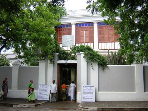 Aurobindo Ashram Pondicherry | Aurobindo Ashram timings, photos, address