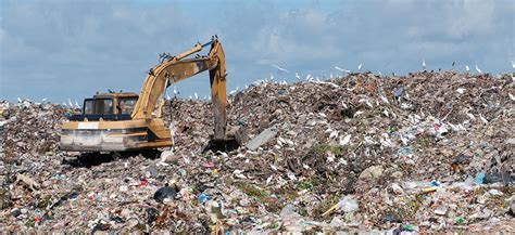 Is E-Waste Making Our Landfills Even More Toxic? | 4thbin