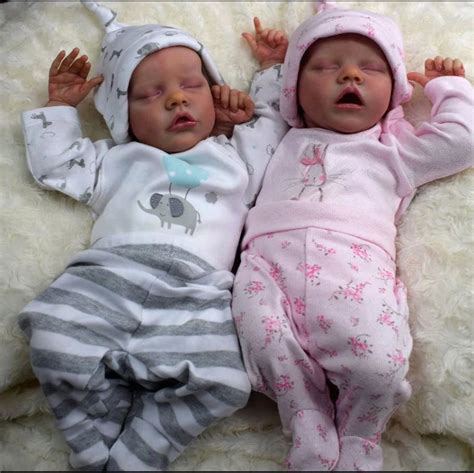 [Adorable Twins]17'' Lifelike Realistic Twins Sisters Renata and ...