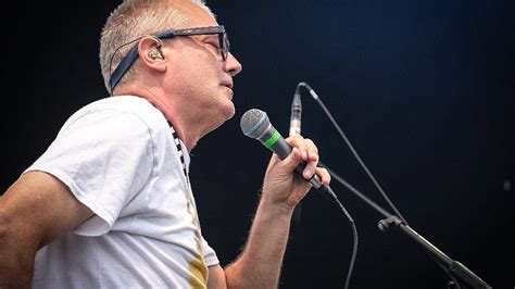 Descendents cancel European shows after Milo Aukerman has a heart attack