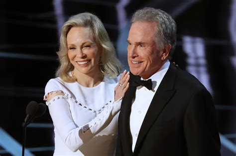 Why We Should Cut Faye Dunaway Some Slack for Her Oscar Screwup - Newsweek