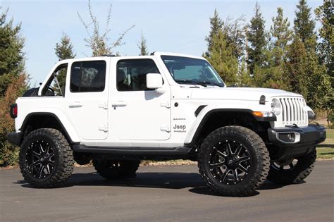 2018 Jeep Wrangler Sahara Wheels