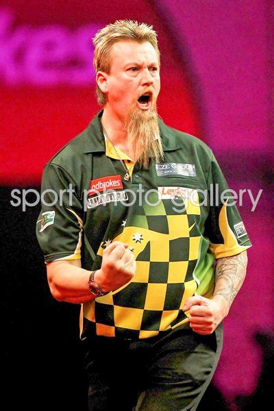 World Darts Championship 2013 Photo | Darts Posters | Simon Whitlock