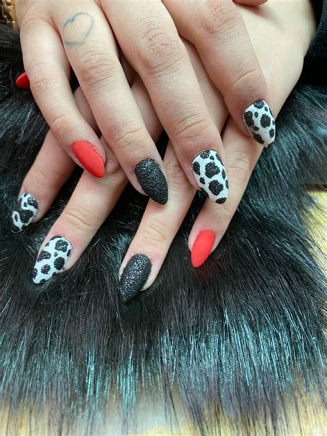 Cruella Deville nails | Nails, Cruella deville, Cruella