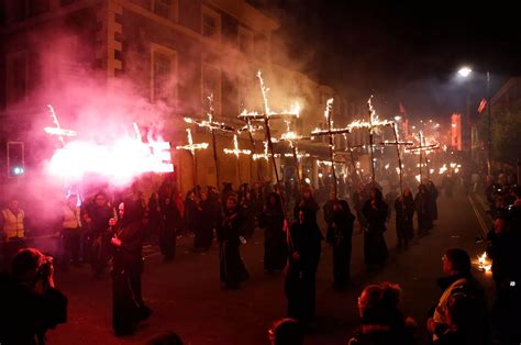 Lewes Bonfire Night celebrations - Mirror Online