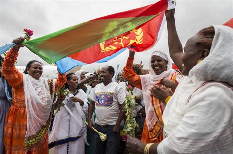 The end of the Ethiopia-Eritrea war, explained - Vox