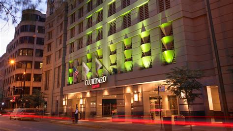 Courtyard by Marriott | Things to do in Streeterville, Chicago