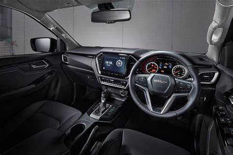 Isuzu D-Max 2024 Interior, Exterior & colour Images Malaysia