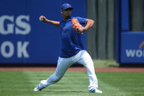 Mets RHP Carlos Carrasco (hamstring) nearing a return