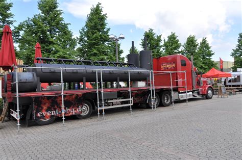 Datei:Drupa 2012 BBQ Smoker LKW by-RaBoe 10.jpg – Wikipedia