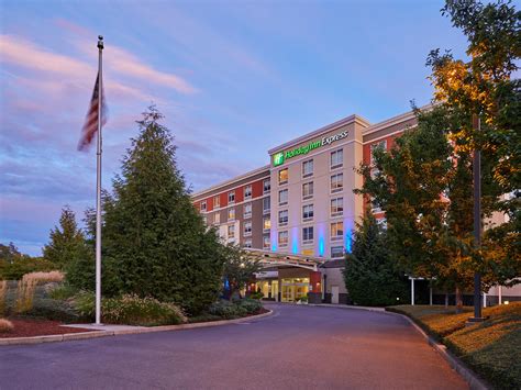 Hotel Springfield Oregon | Holiday Inn Express Eugene - Springfield