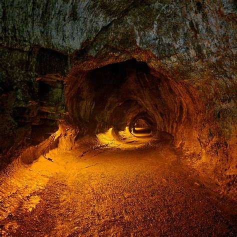 Nahuku Thurston Lava Tube - Hawaii Volcanoes National Park | Park ...