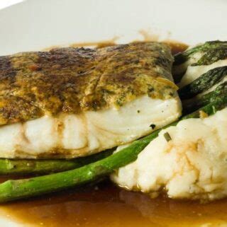 Parmesan-Crusted Halibut With Asparagus (Keto & Low Carb) - AtKeto