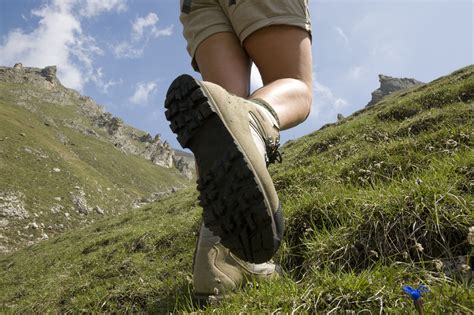 9 Tips for Effective and Safe Uphill Walking Workouts | Benefits of walking, Walking exercise ...