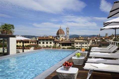 Hotels with rooftop pool in Florence - The Florence Insider