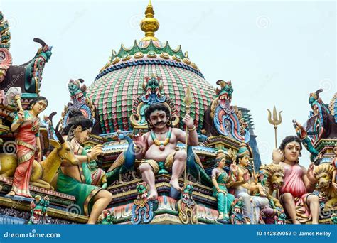 Sri Mariamman Hindu Temple. Singapore Editorial Stock Image - Image of painted, architecture ...