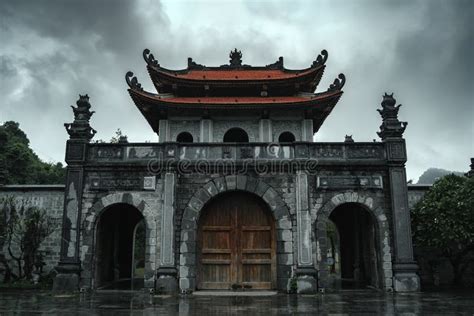 Hoa Lu Temple in Vietnam, Ninh Binh Stock Photo - Image of historic, tourist: 136700366