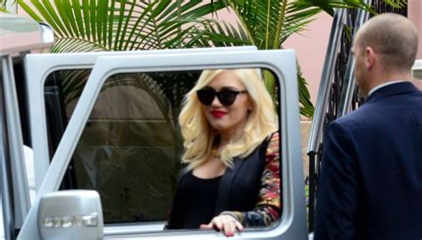 Gwen Stefani Celebrates Her Baby Shower In L.A. (PHOTOS) - Global Grind