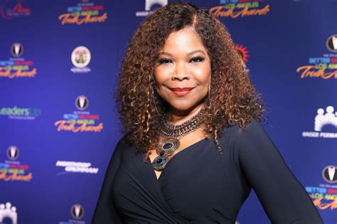 'Haves and Have Nots' star Angela Robinson on fighting Tyler Perry for fashion