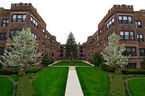 301-313 N. Oak Park Ave. Apartments - Oak Park, IL | Apartments.com