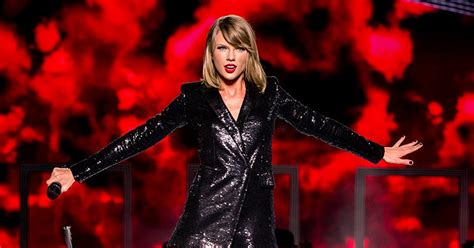 Taylor Swift Speaks Out, Gets Apple To Change Its Policy