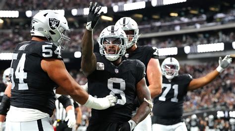 Raiders Add Extra Celebration To First Win After Josh McDaniels Firing