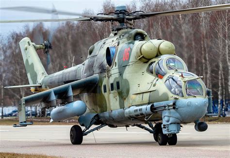 Mil Mi-24 (Hind) Armed Assault Gunship / Attack Helicopter