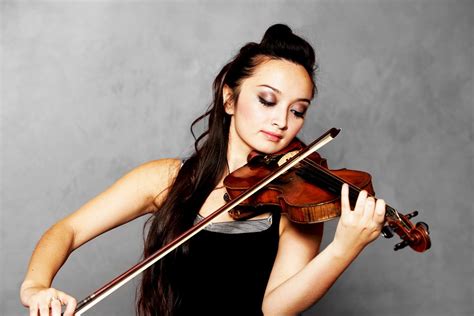 Solo Violinist Playing Artist · Free photo on Pixabay