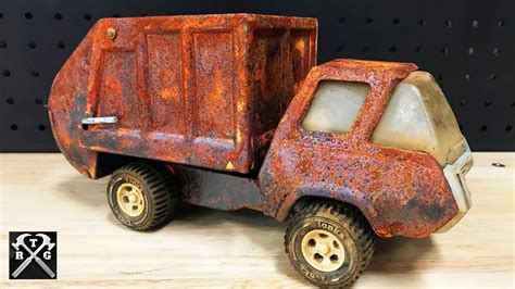 Restoring a Rusty Tonka Garbage truck - Tonka Toy Restoration - YouTube