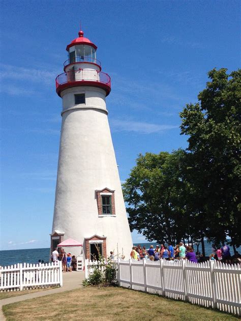 Lake Erie lighthouse tour: Explore beacons at Marblehead, Lorain ...