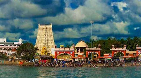 Rameshwaram Jyotirlinga Shivam Temple In TamilNadu