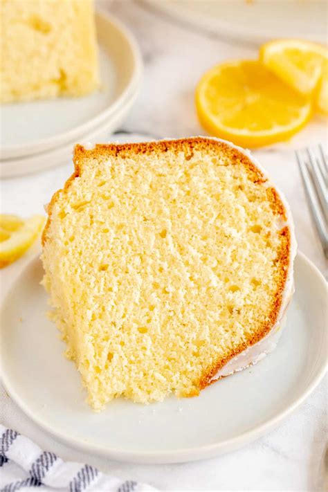 Lemon Bundt Cake (Super Easy Recipe!) | Kylee Cooks