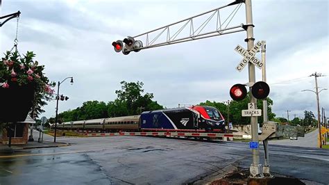 East Main Street Railroad Crossing Kingstree SC - YouTube