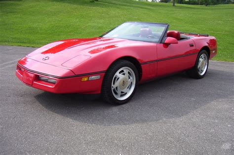 1989 Chevrolet Corvette Convertible at Dallas 2019 as W104 - Mecum Auctions