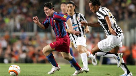 Messi's amazing performance vs Juventus (Gamper 2005) - YouTube