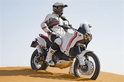 New Retro Rally DUCATI “DESERT X” Unveiled! | Webike Philippines News