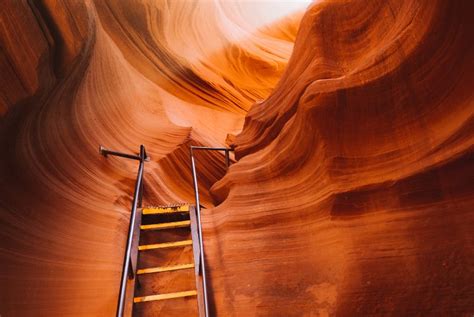 Antelope Canyon Hiking: Trails & Ultimate Guide 2024