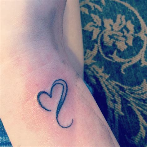 Heart Tattoo Images & Designs