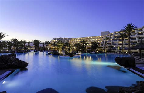 Melia Salinas - Costa Teguise Hotels in Lanzarote | Mercury Holidays