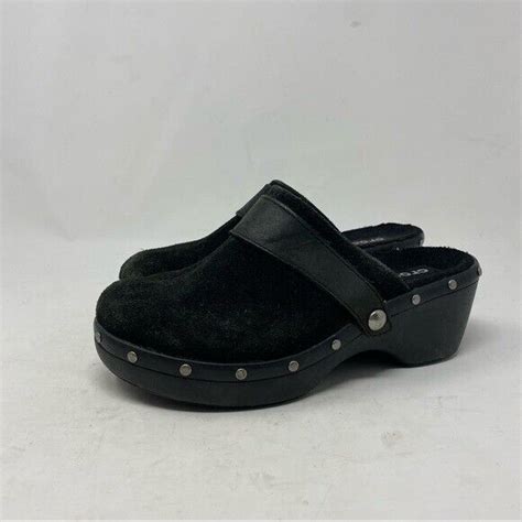 Crocs Women’s Cobbler Studded Comfort Clogs Size 7 - Gem