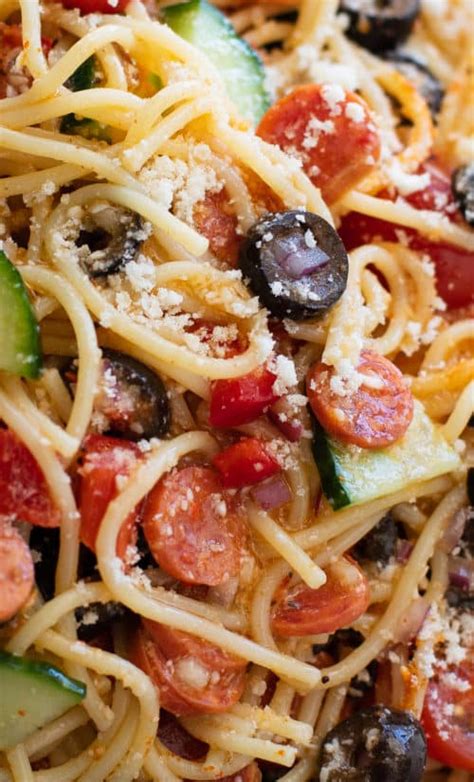 Spaghetti Salad - Easy Italian Spaghetti Pasta Salad!